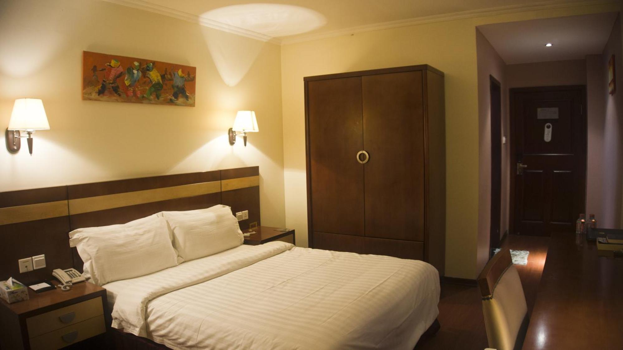 G.S Plaza Hotel Accra Exterior photo